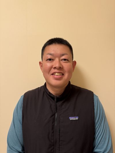築地駿 先生